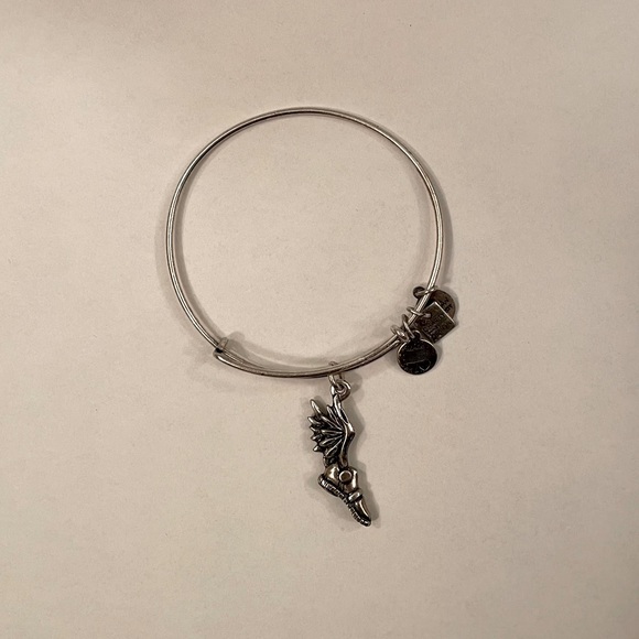 Running shoe charm bangle - Picture 1 of 1